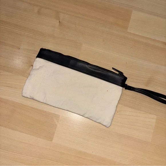 YSL Cosmetic Clutch White and Black Canvas Classic Designer GWP - Picture 3 of 6